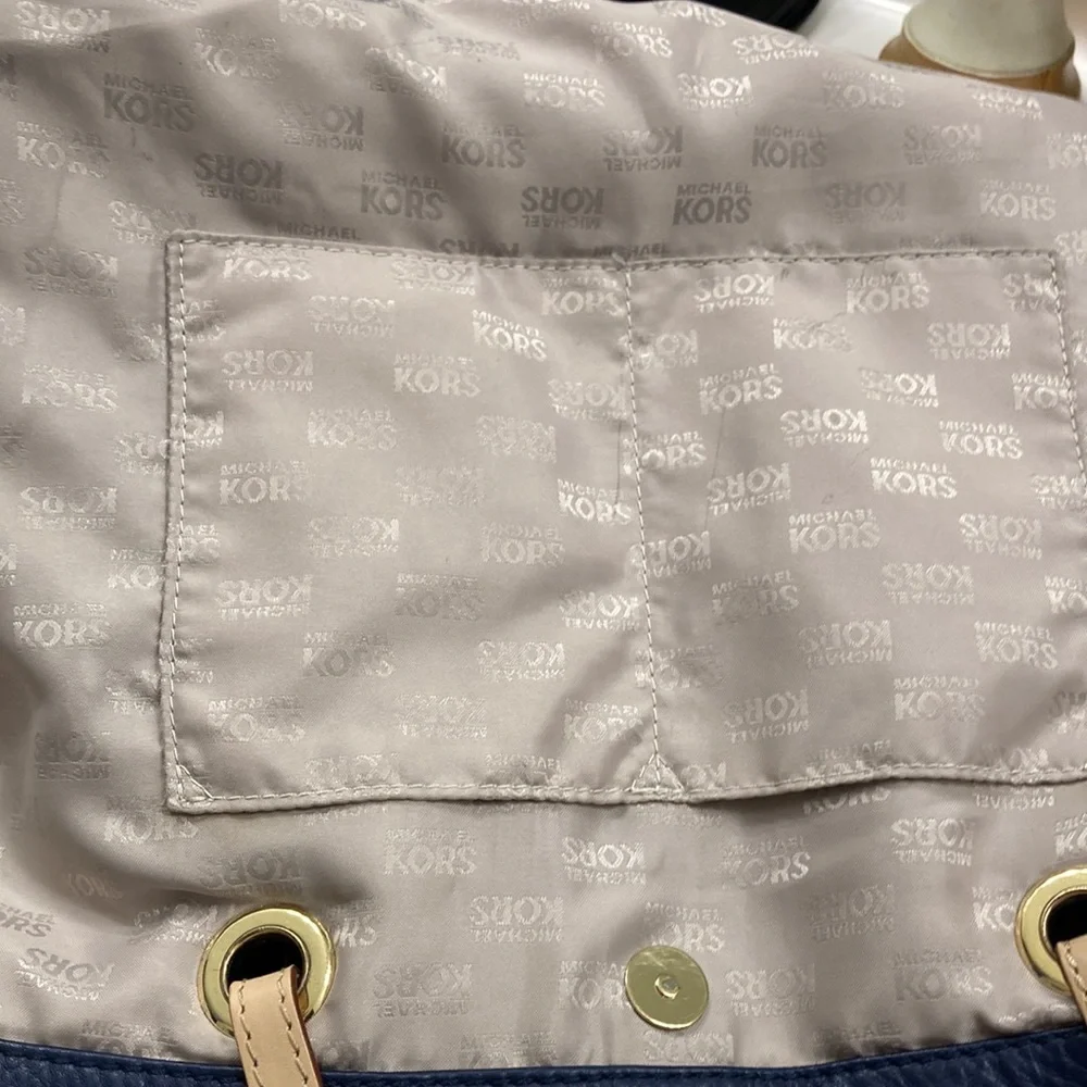 Michael Kors Handbag - Picture 5 of 12